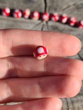 Load image into Gallery viewer, Red mushroom pearl