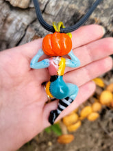 Load image into Gallery viewer, UV Pumpkin Queen pendant