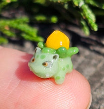 Load image into Gallery viewer, Shiny Ivysaur pearl