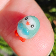 Load image into Gallery viewer, Shiny Rowlet pearl