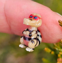 Load image into Gallery viewer, Krokorok pearl