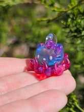 Load image into Gallery viewer, Octopus HK pendant