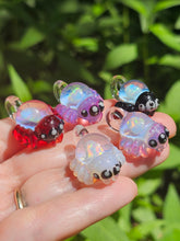 Load image into Gallery viewer, UV Spider pendant