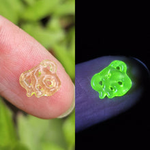 Load image into Gallery viewer, Uv reactive Shatter pearl