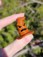 Load image into Gallery viewer, Sorting Hat J tip pendant