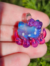 Load image into Gallery viewer, Octopus HK pendant