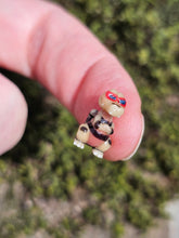 Load image into Gallery viewer, Krokorok pearl