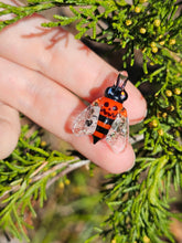 Load image into Gallery viewer, UV Halloween Bee pendant