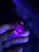 Load image into Gallery viewer, Opal Spider puffco joystick (3DXL - uv)