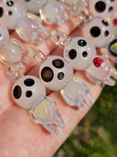 Load image into Gallery viewer, Spirit pendant