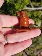 Load image into Gallery viewer, Sorting Hat J tip pendant