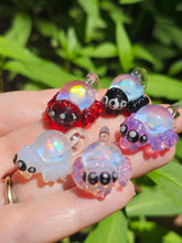 Load image into Gallery viewer, UV Spider pendant