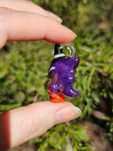 Load image into Gallery viewer, Halloween Haunter pendant