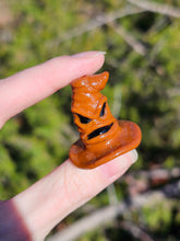 Load image into Gallery viewer, Sorting Hat J tip pendant