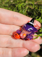 Load image into Gallery viewer, Halloween Haunter pendant