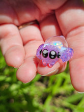 Load image into Gallery viewer, UV Spider pendant