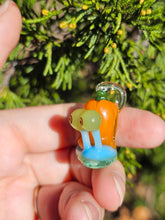 Load image into Gallery viewer, UV Gary pendant