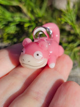 Load image into Gallery viewer, Slowpoke pendant