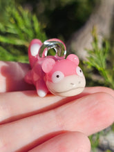Load image into Gallery viewer, Slowpoke pendant