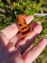 Load image into Gallery viewer, Sorting Hat J tip pendant