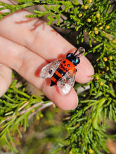 Load image into Gallery viewer, UV Halloween Bee pendant
