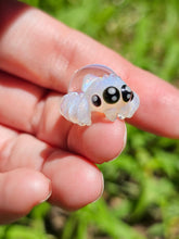 Load image into Gallery viewer, UV Spider pendant