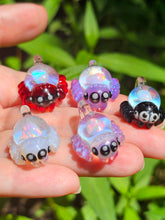 Load image into Gallery viewer, UV Spider pendant