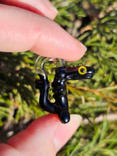 Load image into Gallery viewer, Dancing Toothless pendant - 10 colors ๐