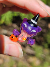 Load image into Gallery viewer, Halloween Haunter pendant