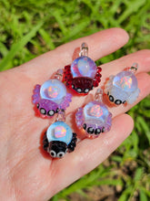 Load image into Gallery viewer, UV Spider pendant