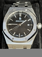 Load image into Gallery viewer, ELBO watch - 3 styles