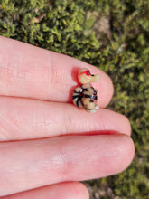 Load image into Gallery viewer, Krokorok pearl