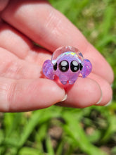 Load image into Gallery viewer, UV Spider pendant