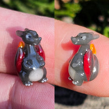 Load image into Gallery viewer, Shiny Charizard pearl