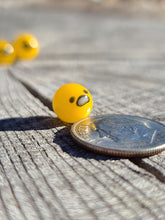 Load image into Gallery viewer, Gudetama Egg pearl