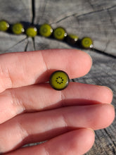 Load image into Gallery viewer, Kiwi pearl