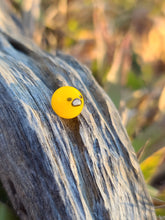 Load image into Gallery viewer, Gudetama Egg pearl