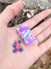 Load image into Gallery viewer, Nerds glass pearl set