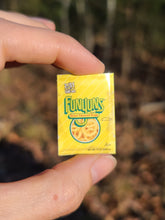Load image into Gallery viewer, Funyuns pearl set