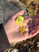 Load image into Gallery viewer, Funyuns pearl set