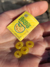 Load image into Gallery viewer, Funyuns pearl set