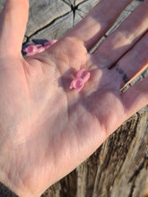 Load image into Gallery viewer, Pink Bunny Ears pearl