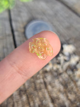 Load image into Gallery viewer, Uv reactive Shatter pearl