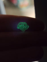 Load image into Gallery viewer, Uv reactive Shatter pearl