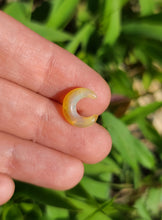 Load image into Gallery viewer, Moon pearl