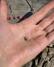 Load image into Gallery viewer, Rose pearl