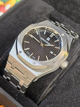 Load image into Gallery viewer, ELBO watch - 3 styles
