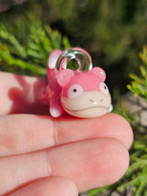 Load image into Gallery viewer, Slowpoke pendant
