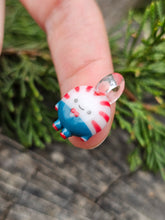 Load image into Gallery viewer, Peppermint Butler pendant
