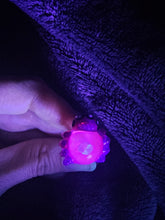 Load image into Gallery viewer, Opal Spider puffco joystick (3DXL - uv)
